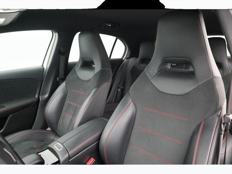 7 - Mercedes Classe A 250 e plug in hybrid (e eq-power) premium 8g-dct