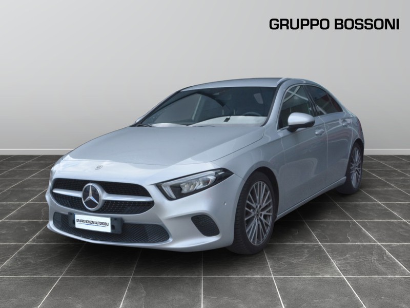 1 - Mercedes Classe A sedan 180 sport 7g-dct