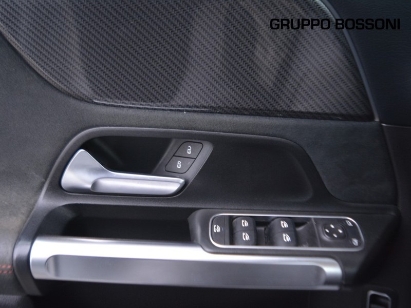 13 - Mercedes GLB 180 d premium 8g-dct