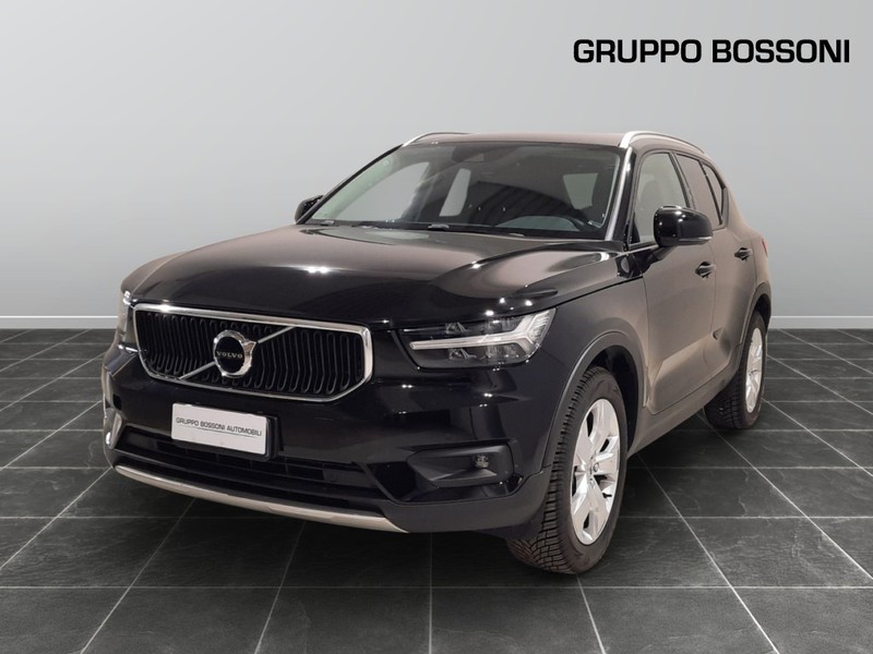 1 - Volvo XC40 2.0 b4 momentum pro awd automatico 7m