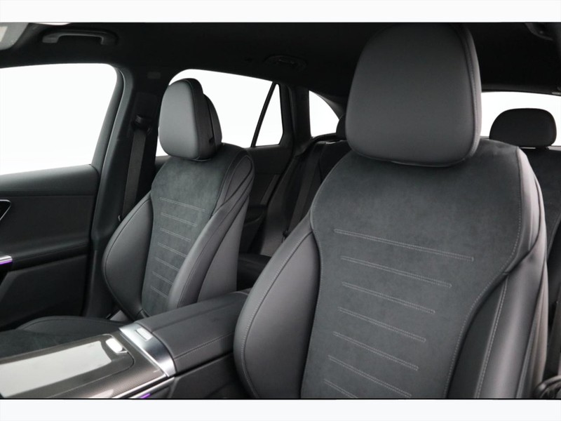 7 - Mercedes GLC suv 300 de plug in hybrid amg line premium tech 4matic 9g-tronic