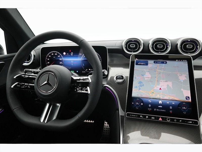 13 - Mercedes GLC suv 300 de plug in hybrid amg line premium tech 4matic 9g-tronic