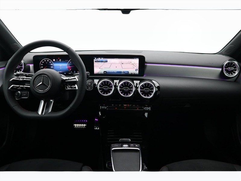 13 - Mercedes Classe A 180 d amg line advanced plus speedshift dct amg 8g
