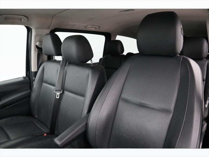7 - Mercedes Vans Vito 114 cdi long tourer pro auto my20