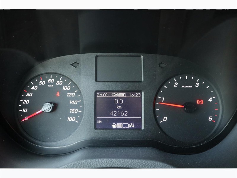 7 - Mercedes Vans Sprinter 317 2.0 cdi f 37/35 rwd h2
