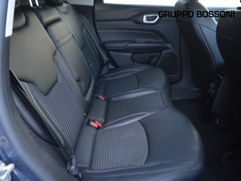 7 - Jeep Compass 1.3 turbo t4 phev business plus 4xe at6