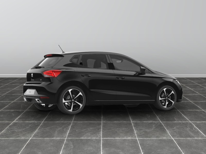 7 - Seat Ibiza 5 porte 1.0 ecotsi 95cv fr