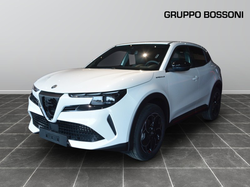 1 - Alfa Romeo Junior bev elettrica speciale