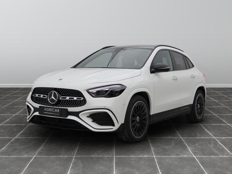 1 - Mercedes GLA 200 d amg line premium 8g-dct