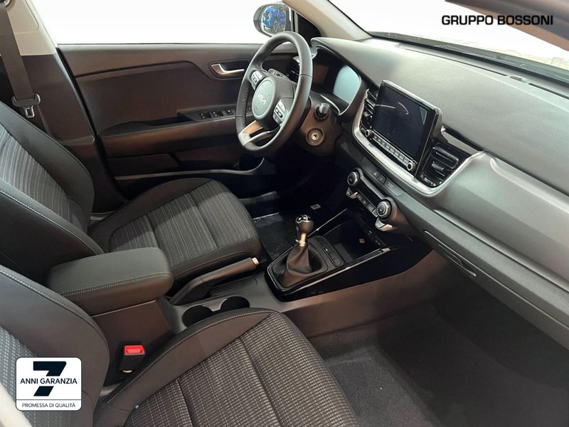 7 - Kia Stonic 1.2 mpi gpl 78cv style special edition
