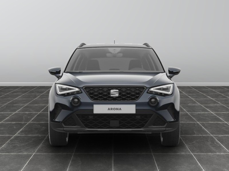 7 - Seat Arona 1.0 ecotsi 95cv black edition