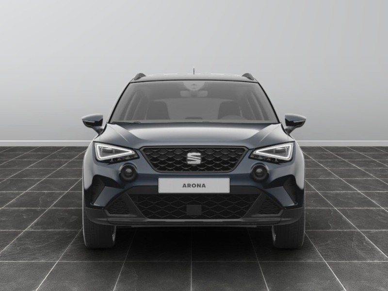 7 - Seat Arona 1.0 ecotsi 95cv black edition