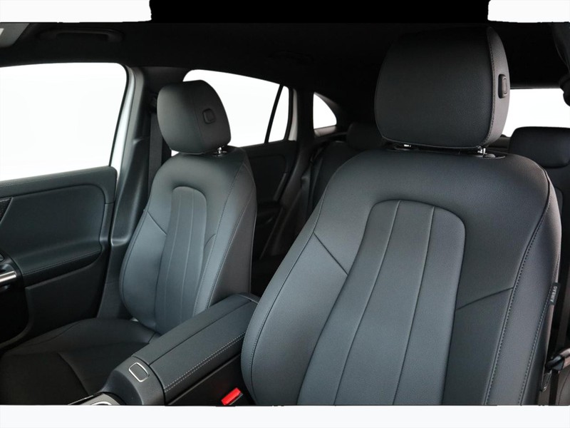 7 - Mercedes GLA 200 d progressive advanced plus 8g-dct