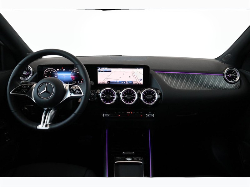13 - Mercedes GLA 200 d progressive advanced plus 8g-dct