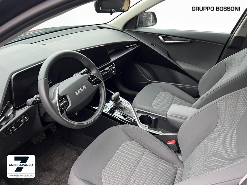 7 - Kia Niro 1.6 gdi hybrid 129cv business dct6