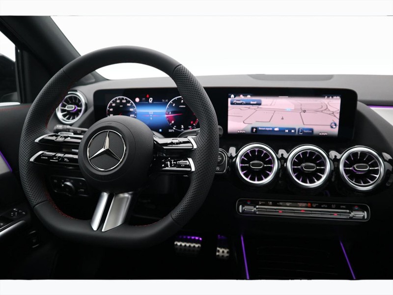13 - Mercedes GLA 200 d amg line advanced plus 8g-dct