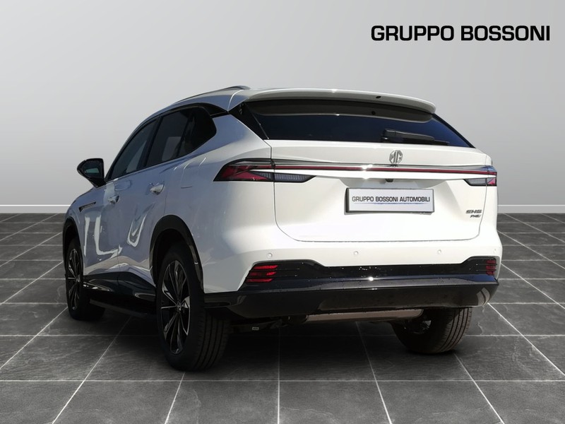 7 - Mg HS 1.5 phev luxury auto