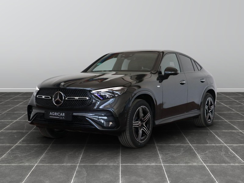 1 - Mercedes GLC coupe 300 de plug in hybrid amg line premium 4matic 9g-tronic