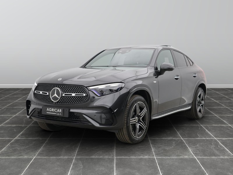 1 - Mercedes GLC coupe 300 de plug in hybrid amg line premium 4matic 9g-tronic