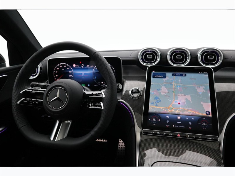13 - Mercedes GLC coupe 300 de plug in hybrid amg line premium 4matic 9g-tronic