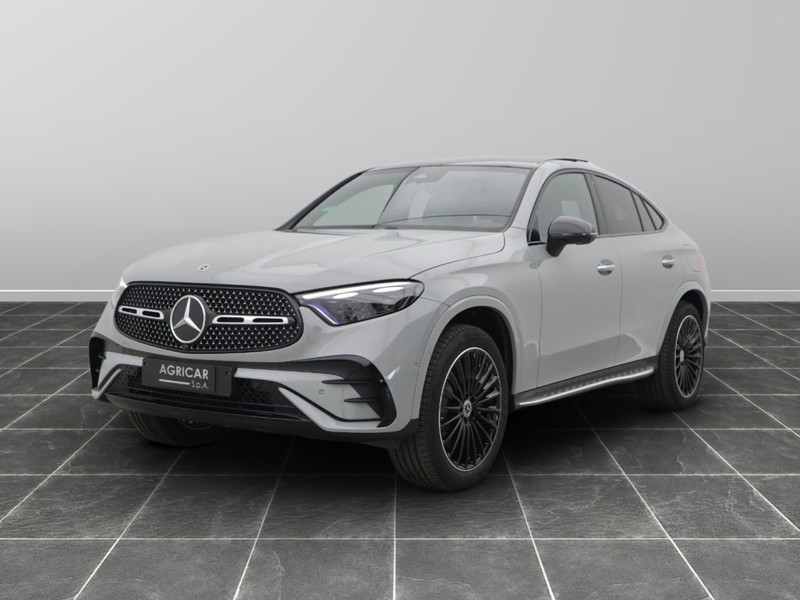 1 - Mercedes GLC coupe 300 de plug in hybrid amg line premium tech 4matic 9g-tronic