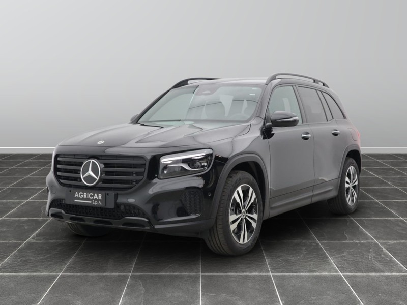 1 - Mercedes GLB 200 d progressive advanced plus 8g-dct