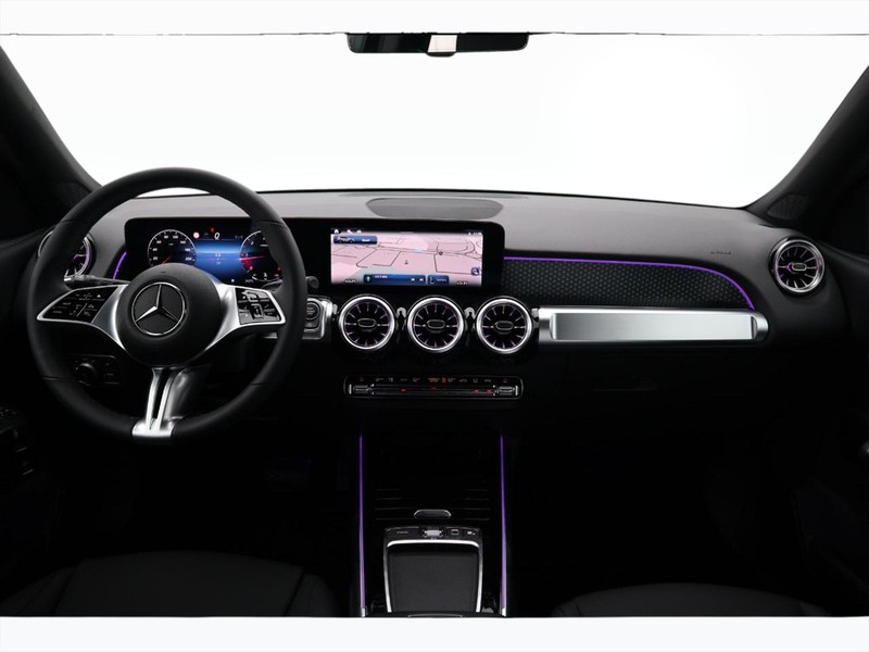 13 - Mercedes GLB 200 d progressive advanced plus 8g-dct