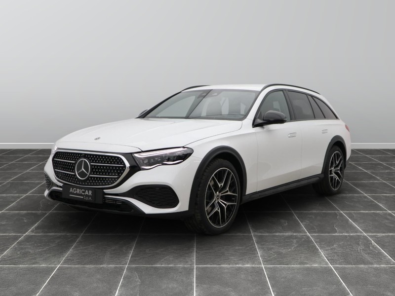 1 - Mercedes Classe E station wagon all-terrain 220 d premium 4matic 9g-tronic