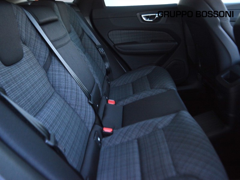 7 - Volvo XC60 2.0 t6 plug-in hybrid core awd automatico