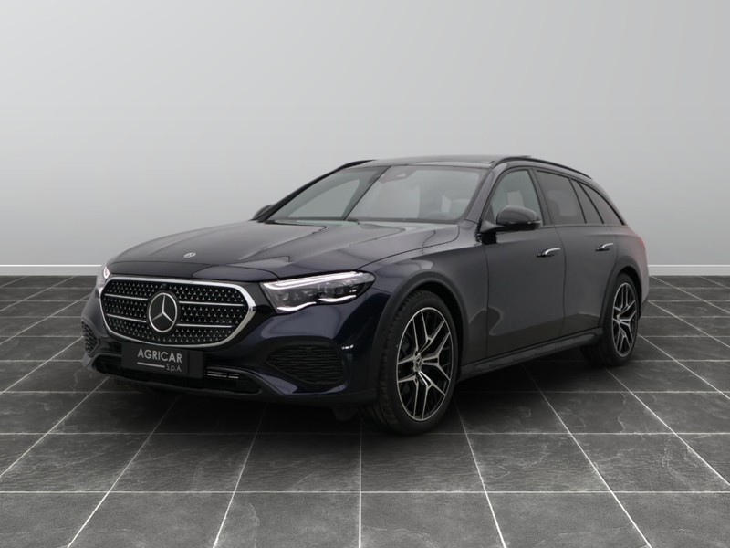 1 - Mercedes Classe E station wagon all-terrain 220 d premium 4matic 9g-tronic