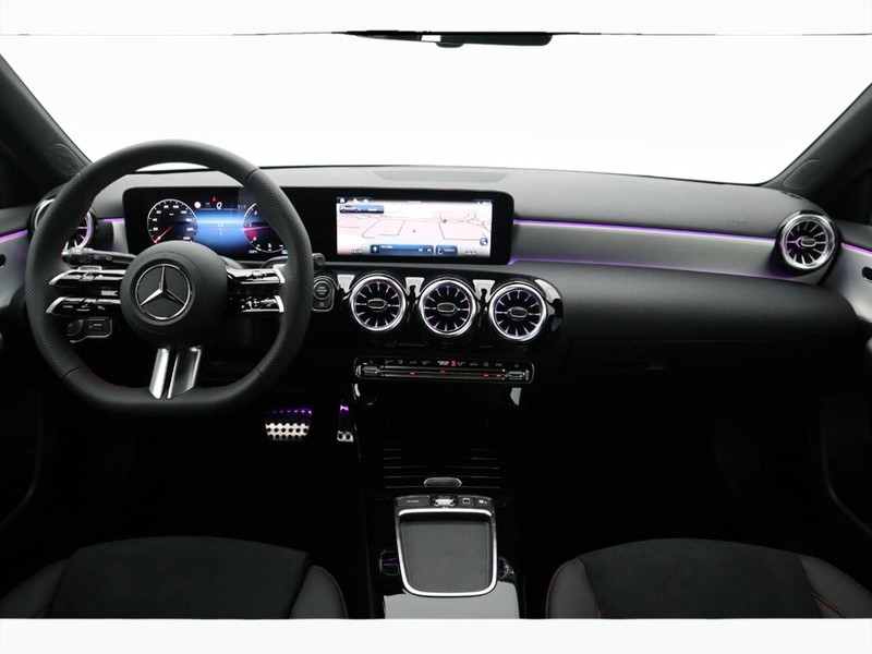 13 - Mercedes Classe A 200 d amg line premium speedshift dct amg 8g
