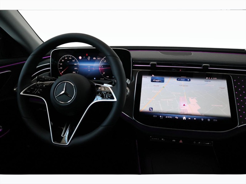 13 - Mercedes Classe E station wagon all-terrain 220 d advanced plus 4matic 9g-tronic