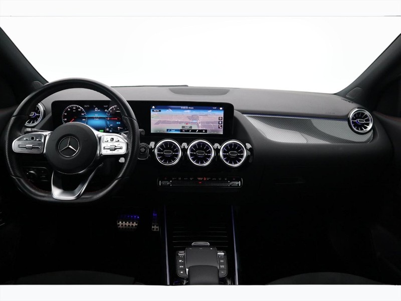 13 - Mercedes GLA 250 e plug in hybrid (e eq-power) premium 8g-dct