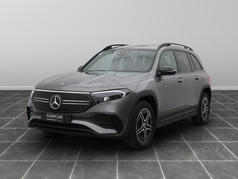 1 - Mercedes EQB 250+ amg line premium