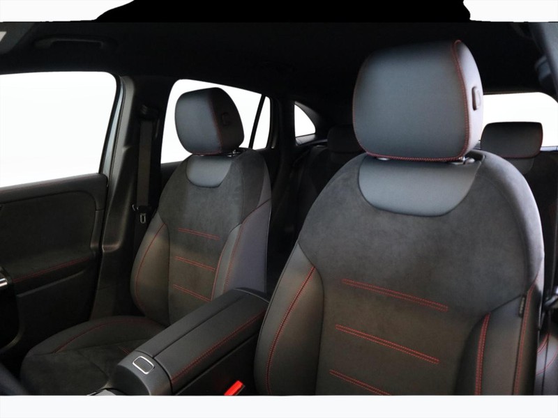 7 - Mercedes EQA 350 amg line advanced plus 4matic