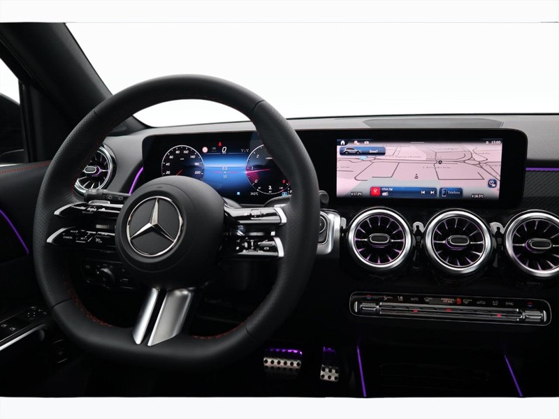 13 - Mercedes GLB 200 d amg line premium 4matic 8g-dct