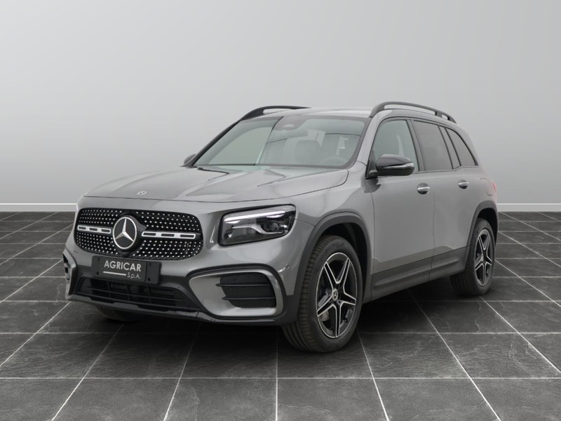 1 - Mercedes GLB 200 d amg line premium 8g-dct