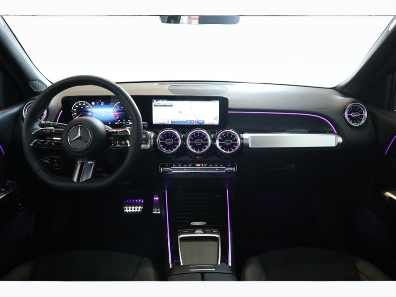 13 - Mercedes GLB 200 d amg line premium 4matic 8g-dct