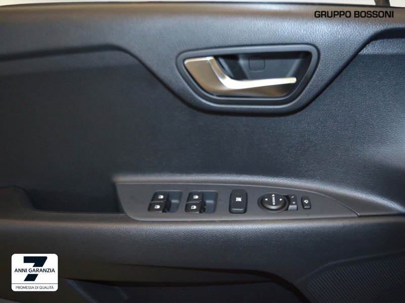 13 - Kia Stonic 1.2 mpi 79cv style special edition