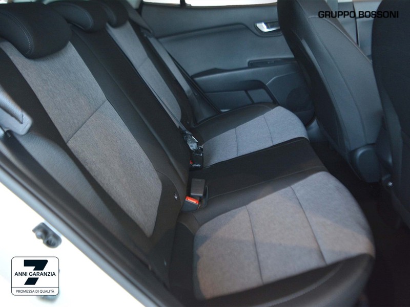 7 - Kia Stonic 1.0 t-gdi mhev 100cv style special edition mt