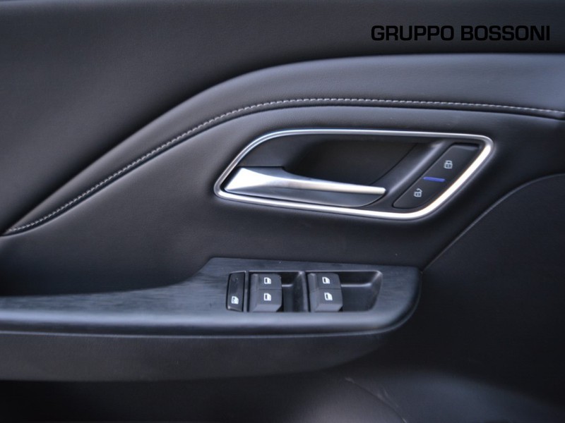 13 - Mg ZS 1.5 hybrid+ luxury auto