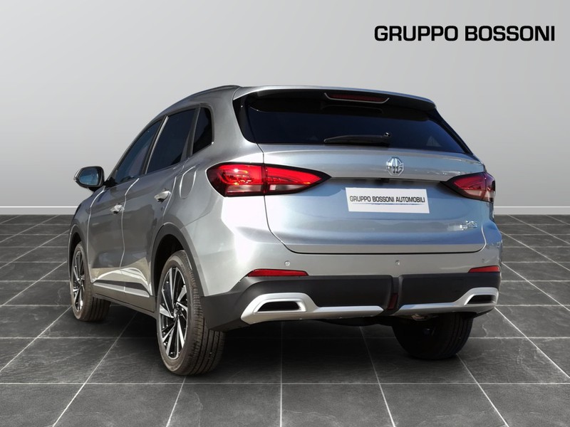 7 - Mg ZS 1.5 hybrid+ luxury auto