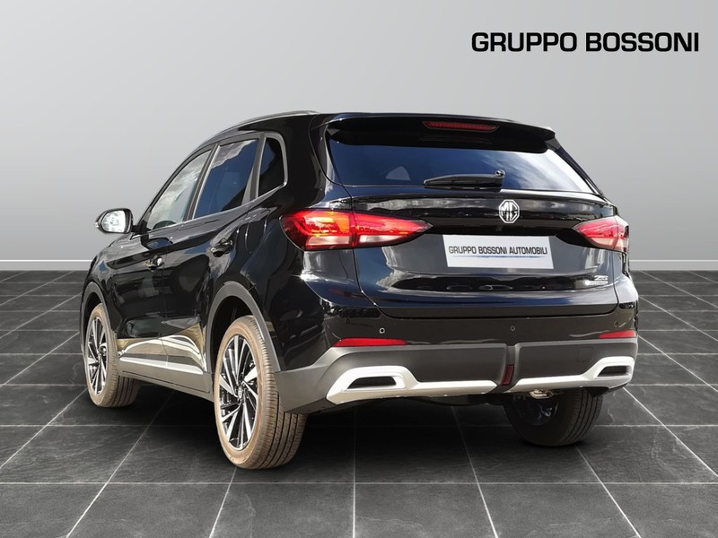 7 - Mg ZS 1.5 hybrid+ luxury auto