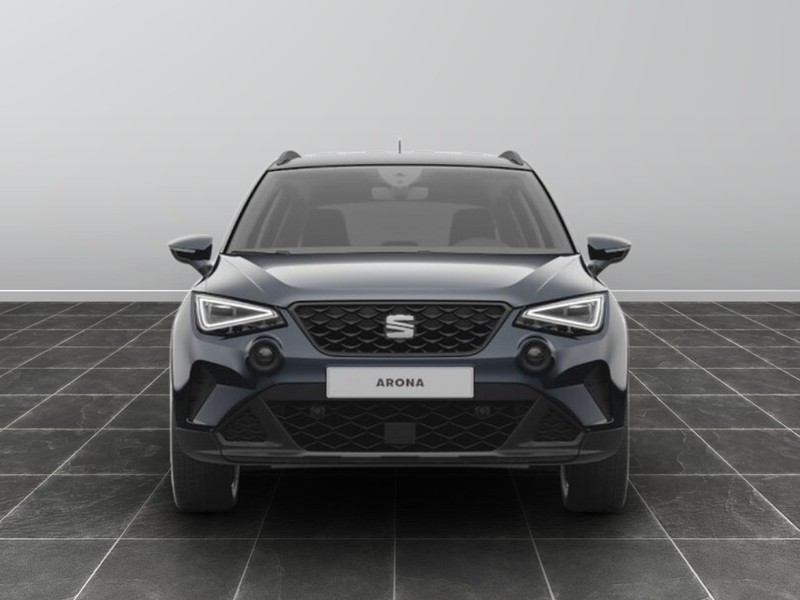 7 - Seat Arona 1.0 ecotsi 95cv black edition