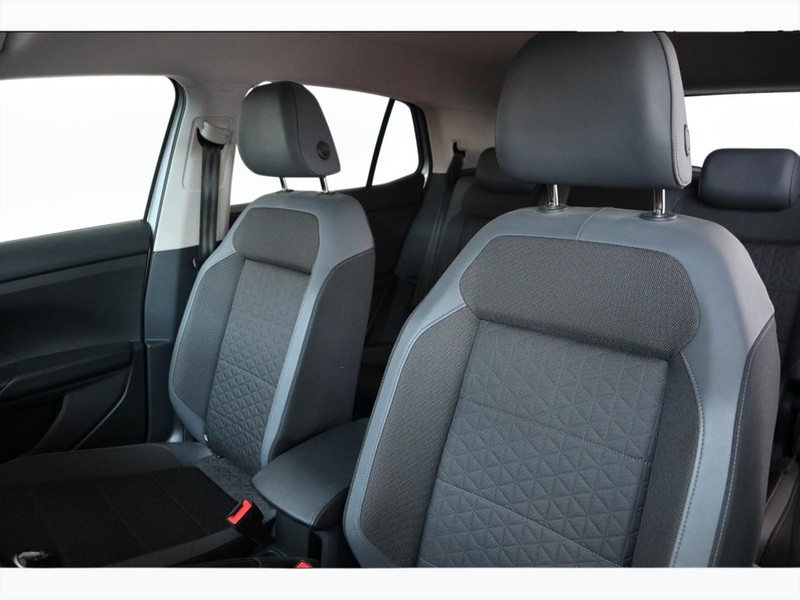7 - Volkswagen T-Cross 1.0 tsi 110cv advanced