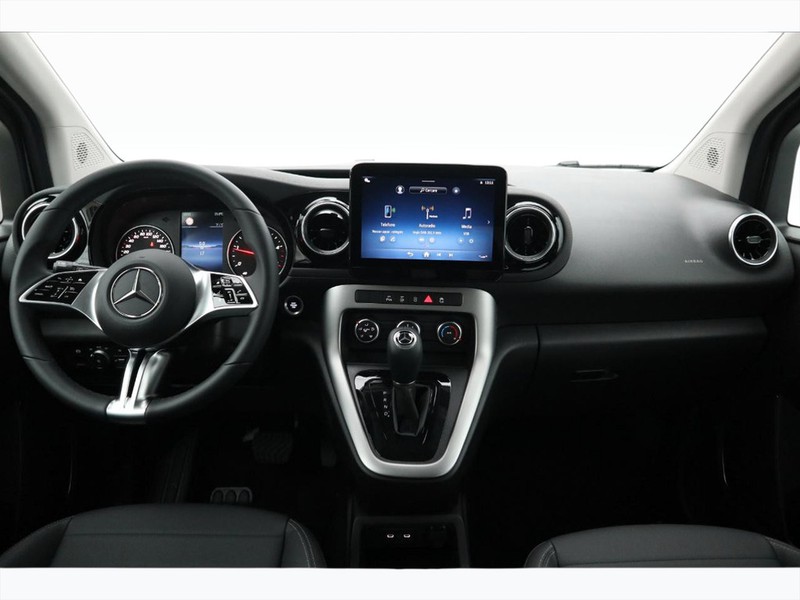 13 - Mercedes Vans Classe T long 180 d premium 7g-dct