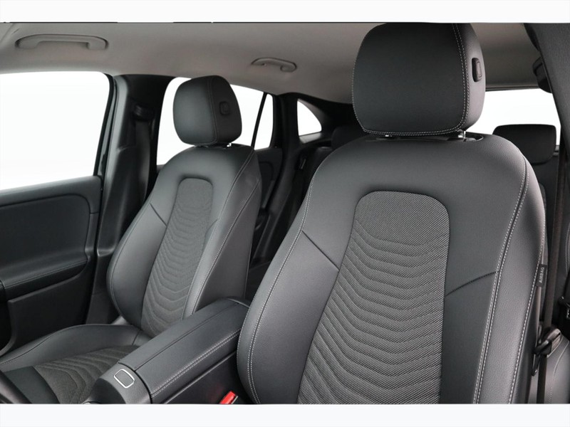 7 - Mercedes GLA 180 d progressive advanced 8g-dct