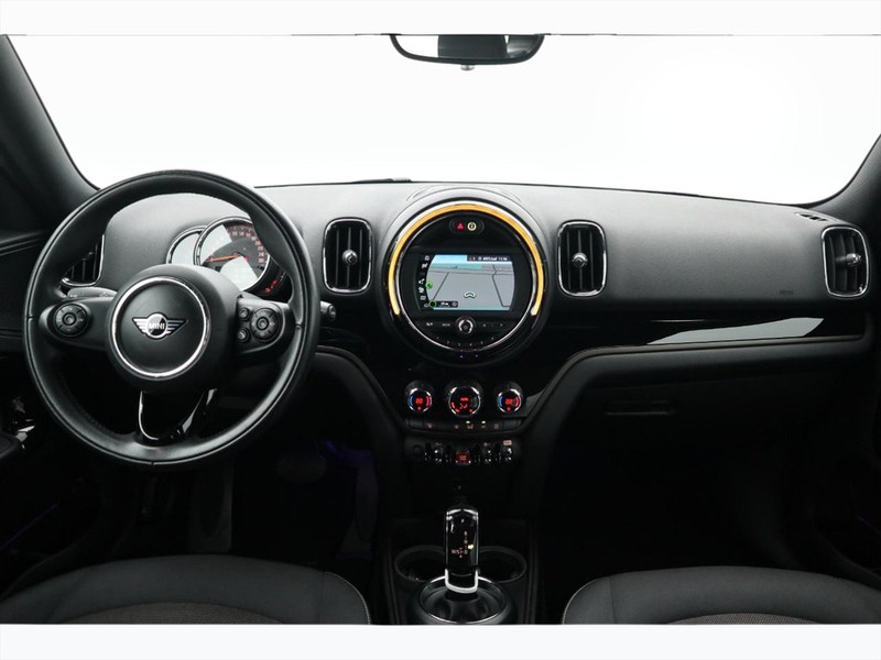 13 - Mini Countryman 2.0 twin power turbo cooper d hype steptronic my18