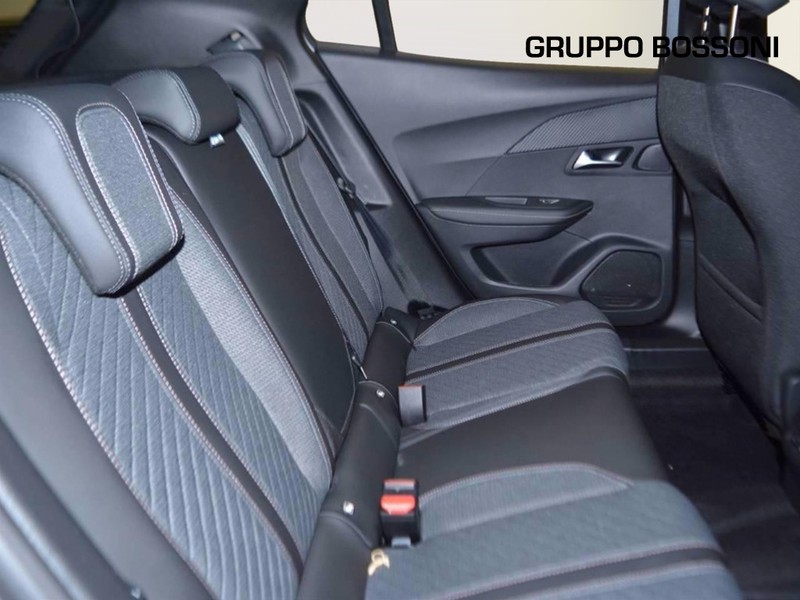 7 - Peugeot 2008 1.2 hybrid 145cv allure e-dcs6