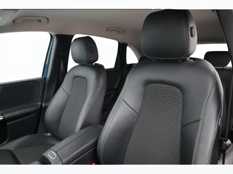 7 - Mercedes Classe B 250 e plug in hybrid (e eq-power) sport plus 8g-dct